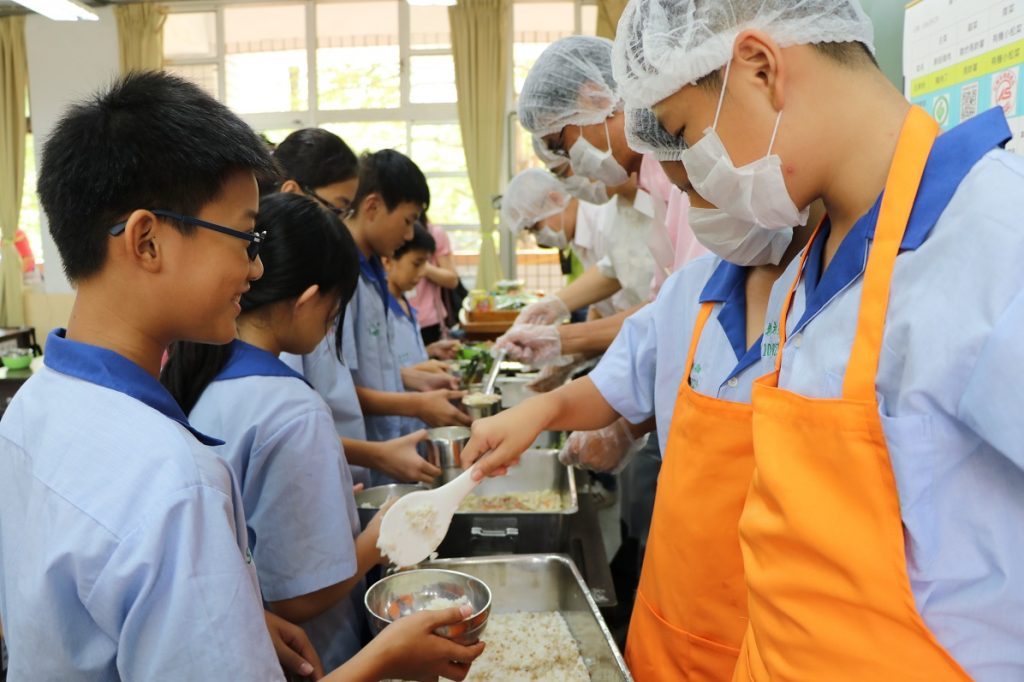 產銷履歷米供應學校午餐食材 110學年擴大全國試辦