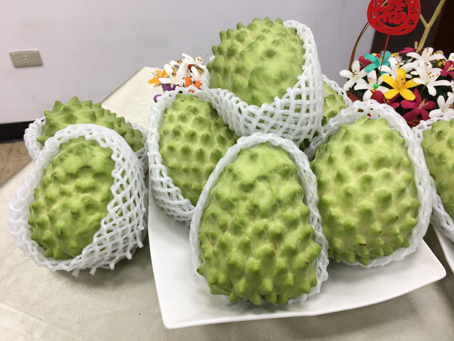農產運銷專家焦鈞示警,鳳梨釋迦不能輸中的衝擊超出預期